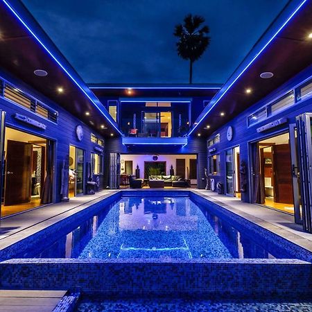 Stunning Villa With Ocean Views And Free Car 라마이비치 외부 사진