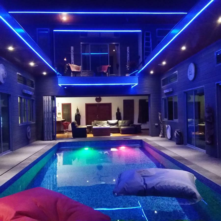 Stunning Villa With Ocean Views And Free Car 라마이비치 외부 사진