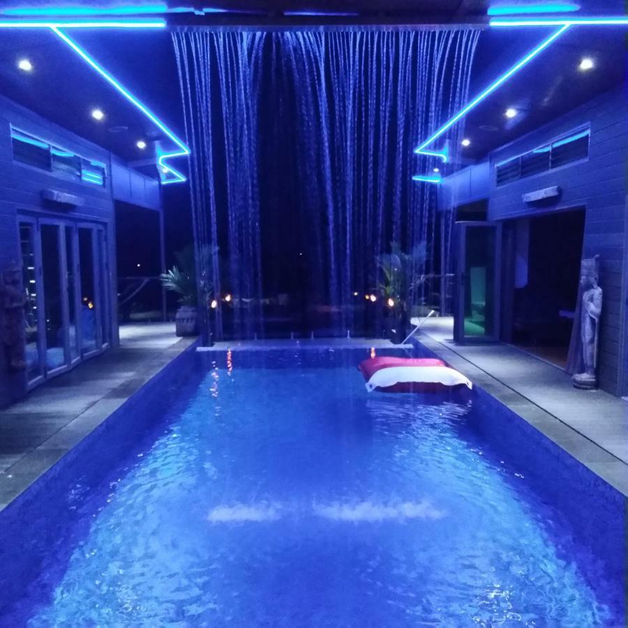 Stunning Villa With Ocean Views And Free Car 라마이비치 외부 사진