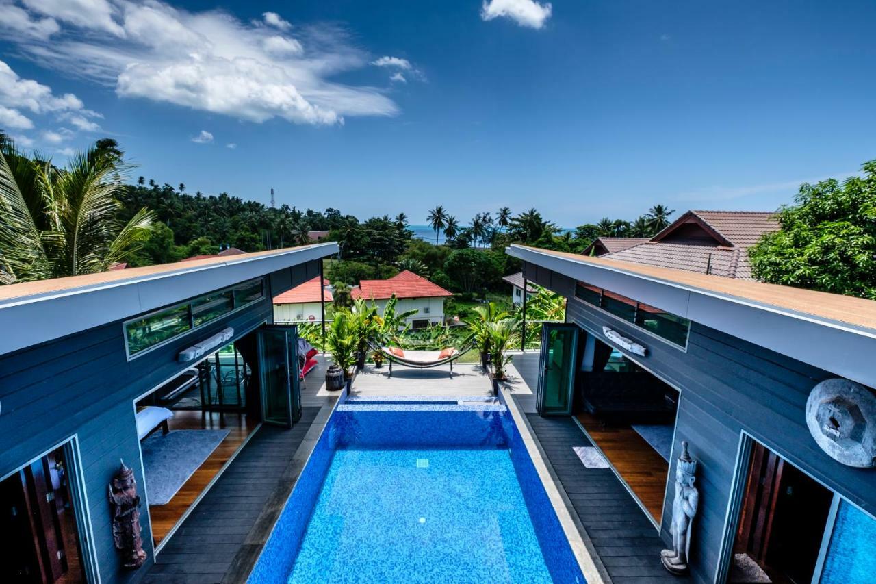 Stunning Villa With Ocean Views And Free Car 라마이비치 외부 사진