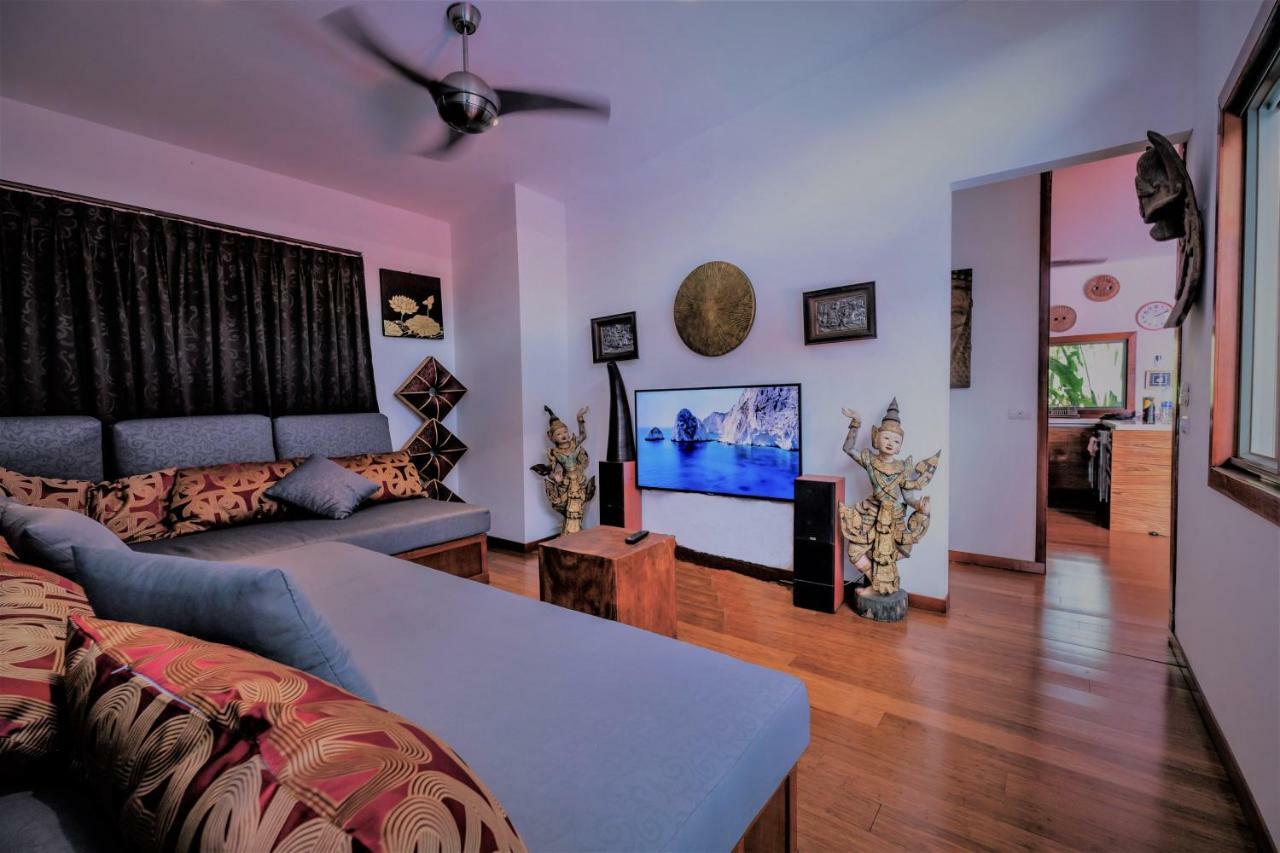 Stunning Villa With Ocean Views And Free Car 라마이비치 외부 사진
