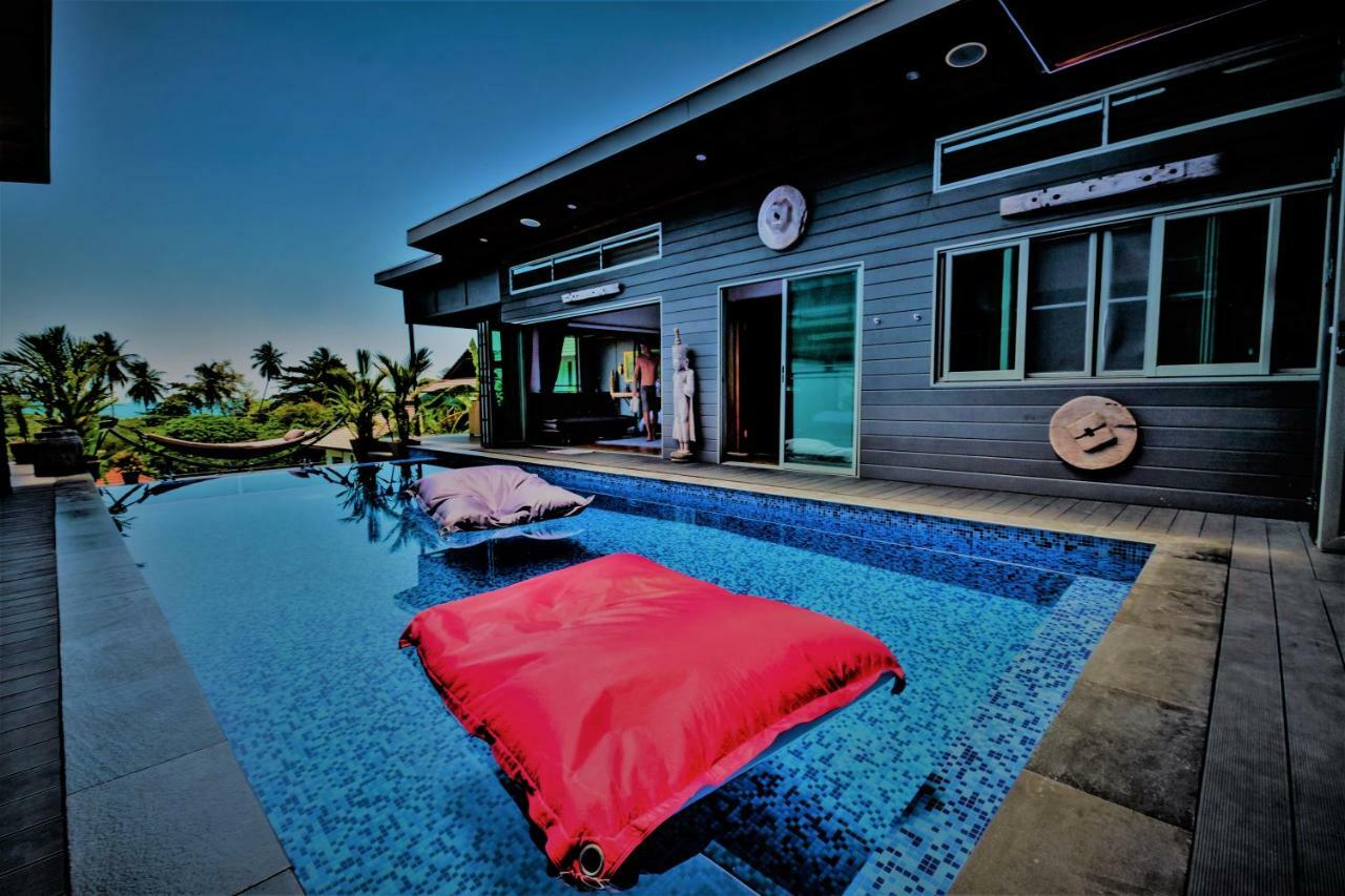 Stunning Villa With Ocean Views And Free Car 라마이비치 외부 사진