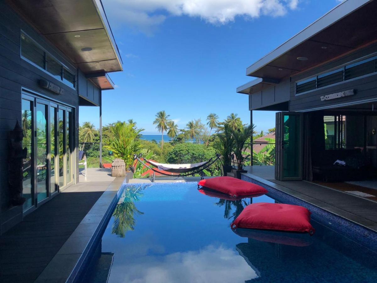 Stunning Villa With Ocean Views And Free Car 라마이비치 외부 사진